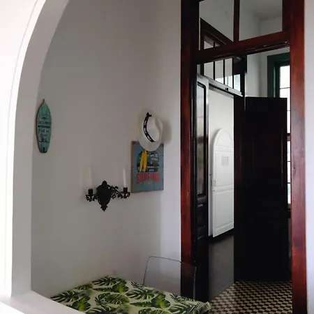 Rooftop Dreamhouse - 3br With Seaviews *